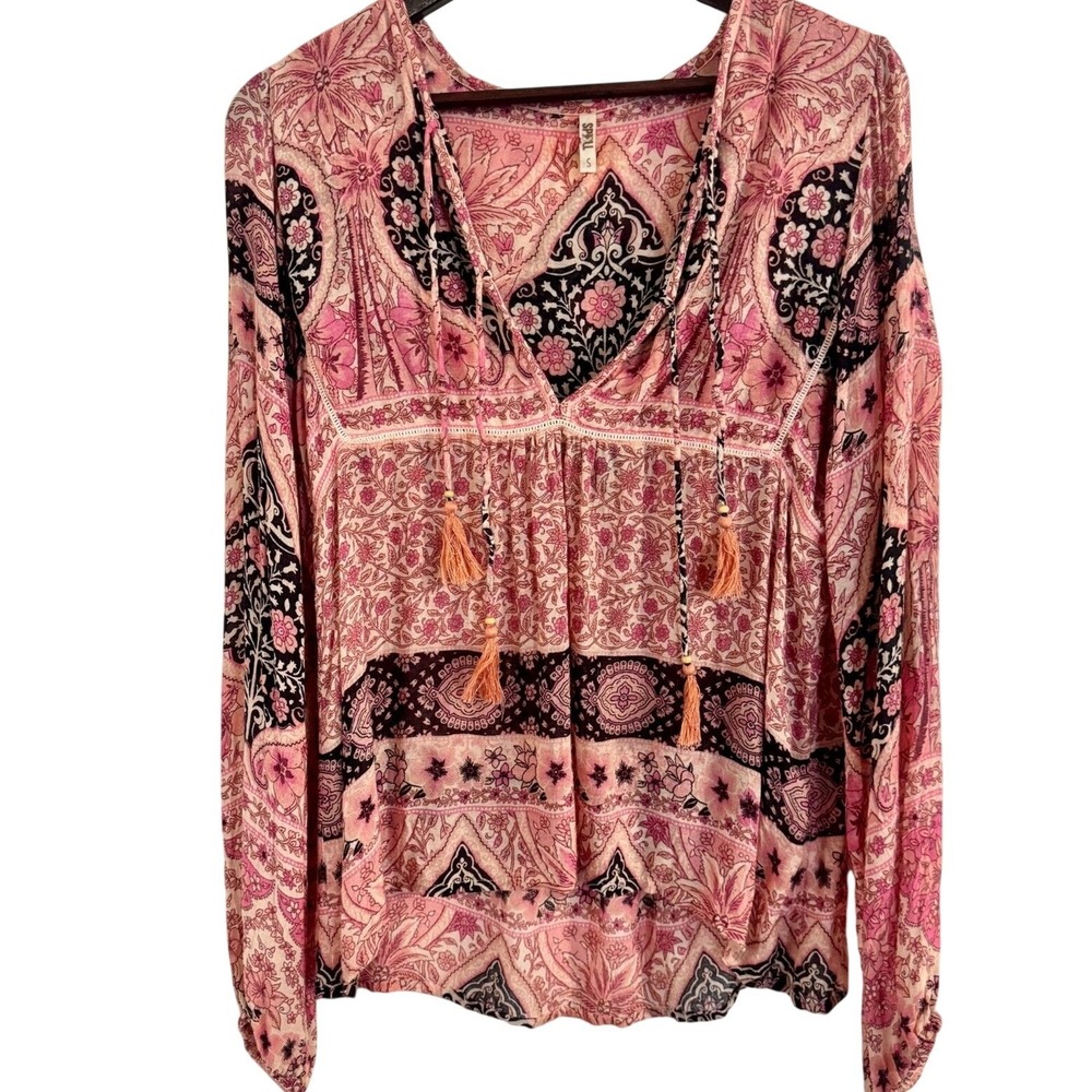 Spell & The Gypsy Collective Size Small Pink Paisley Floral Boho Tassel Blouse